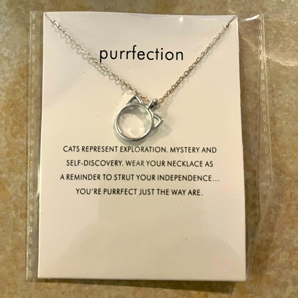 purrfection necklace - Picture 1 of 3